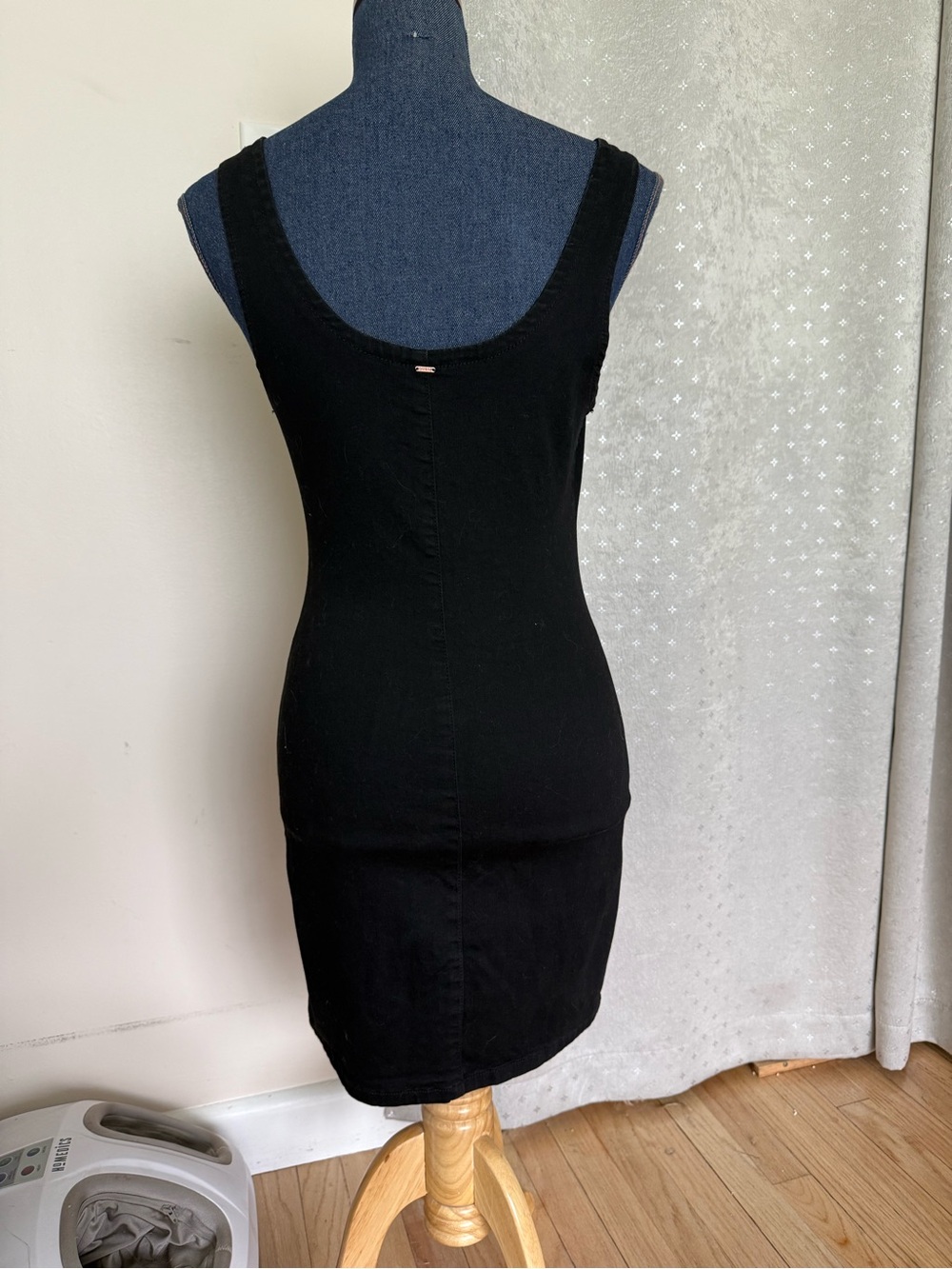Sleeveless Black Button-Front Mini Dress Guess Small - Picture 3 of 5